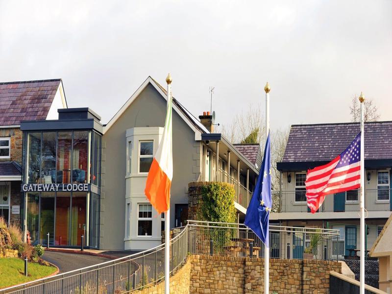 The Gateway Lodge Donegal Town ภายนอก รูปภาพ